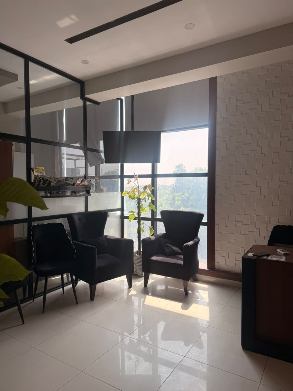 Seating by the window at MM Dental Associates